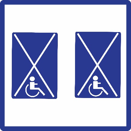 Przed budynkiem są miejsca parkingowe dla osób z niepełnosprawnością.